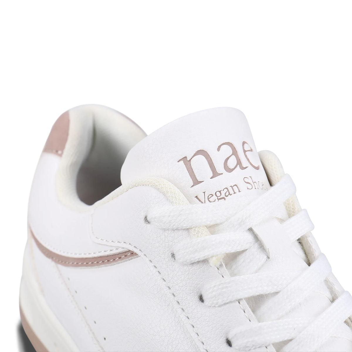 Dara White Pre-Loved