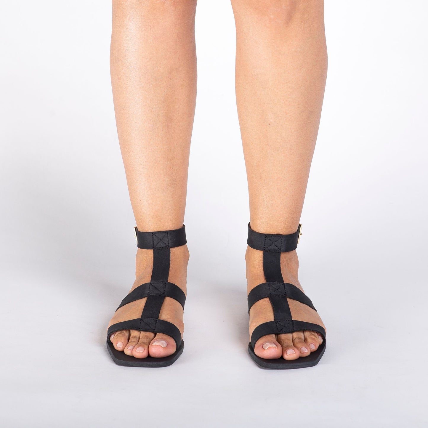 Isia Black Pre-Loved