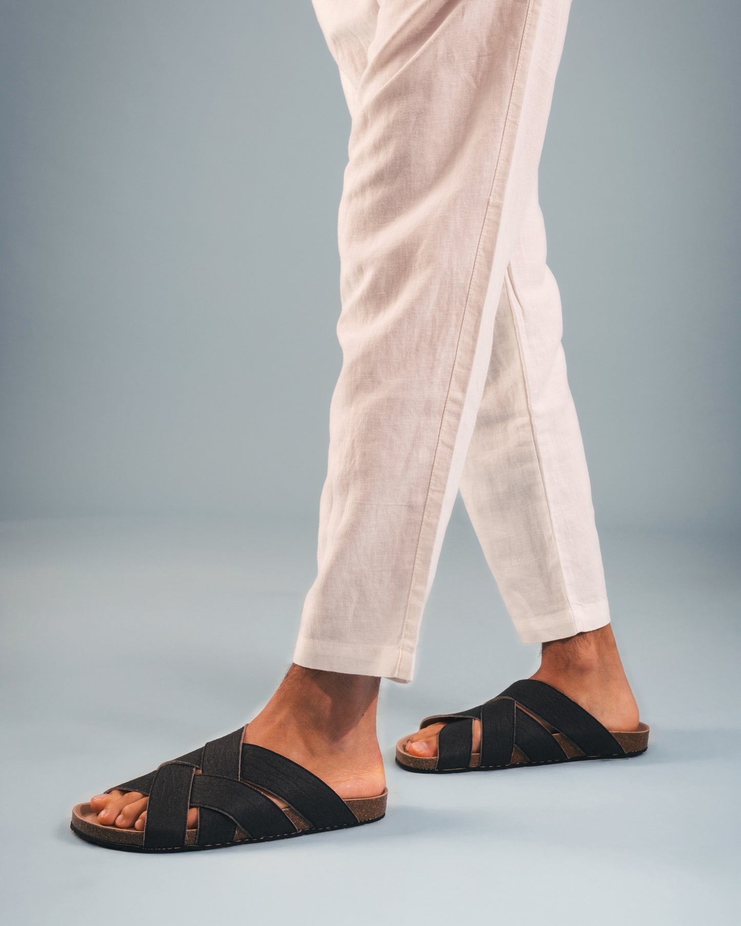 Black unisex sandals eco-friendly | NAE Vegan Shoes