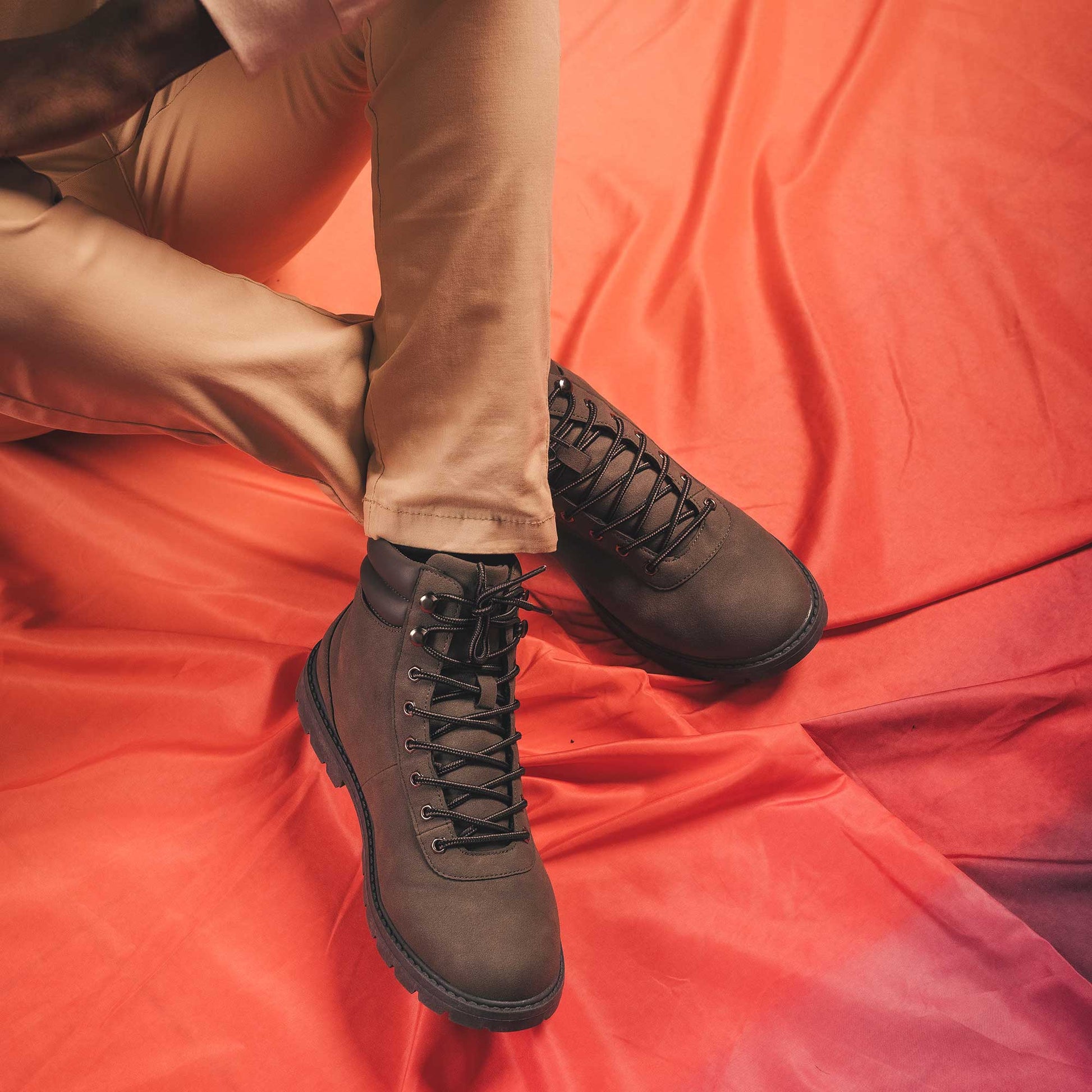 Botas veganas Adar Gris – NAE Vegan Shoes - Main Image