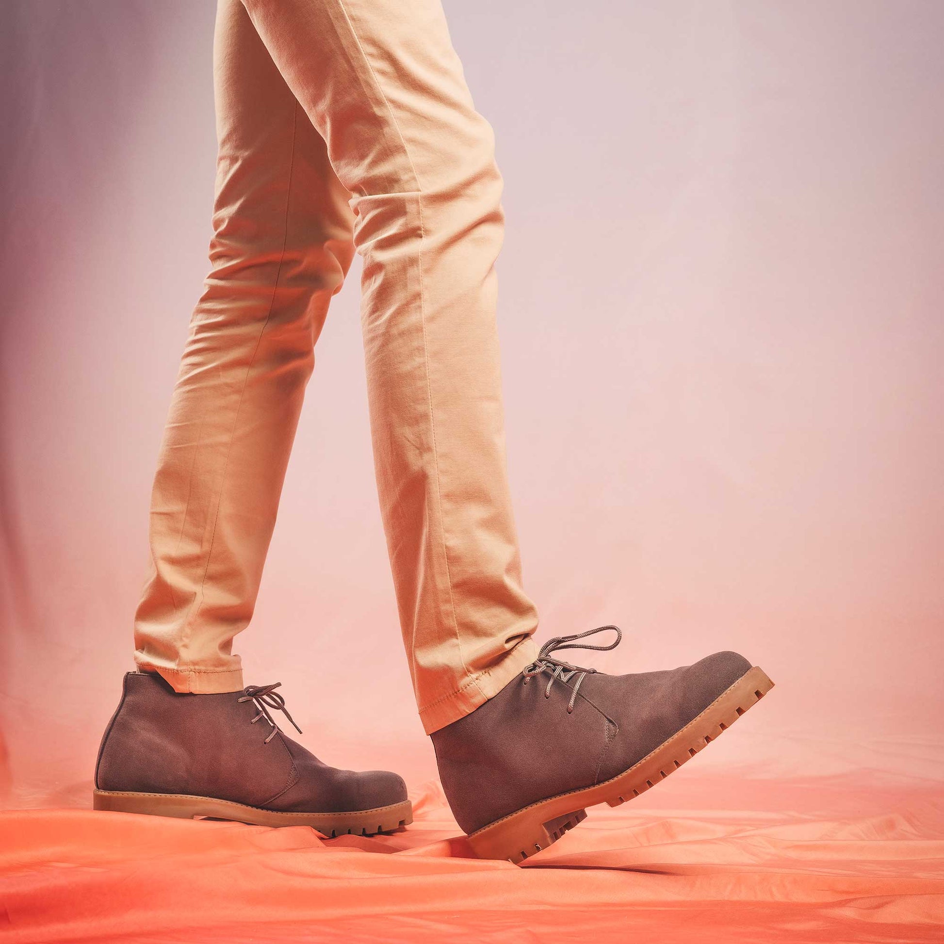 Botas desert para homem feitas de camurça vegan e sustentável | NAE