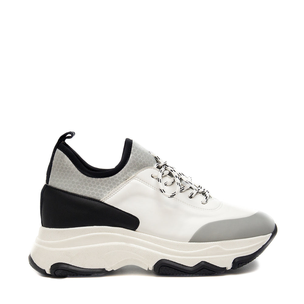 Women vegan trainer white with maxi sole and lace up | NAE Footwear