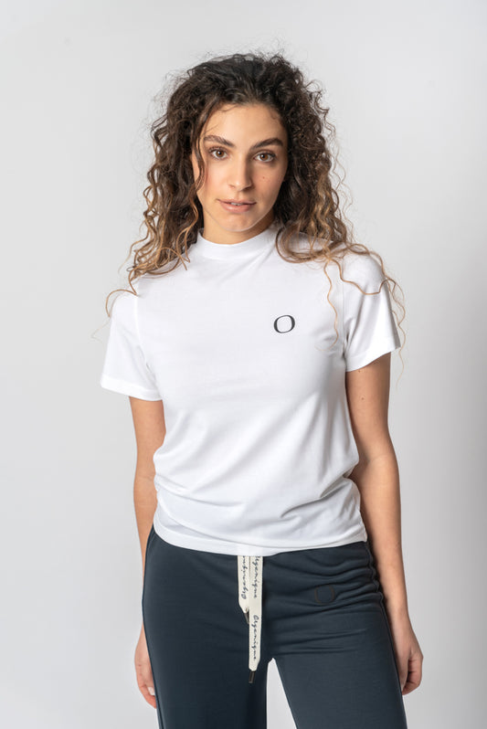 T-Shirt Branca com Gola Redonda - Elowen
