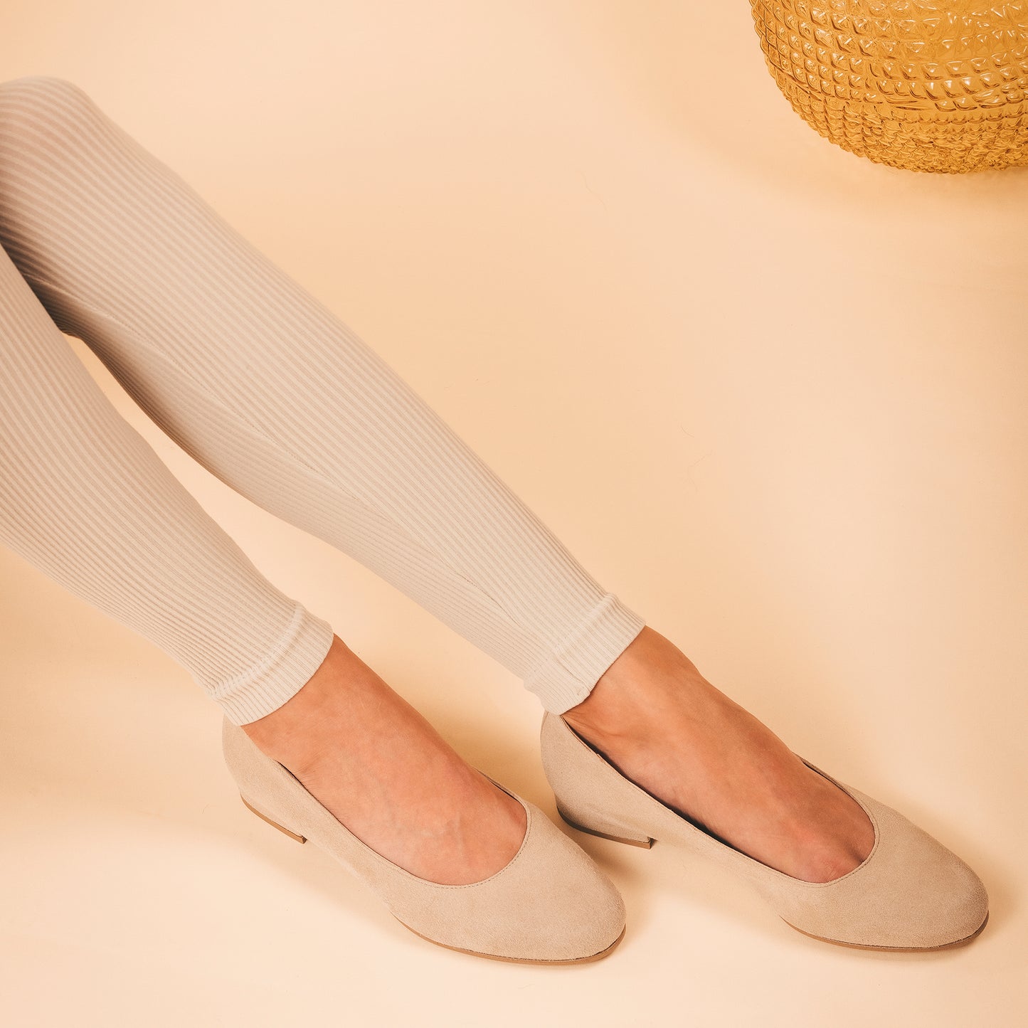 Women vegan ballerina flats dressed with beige pants | NAE Vegan Shoes