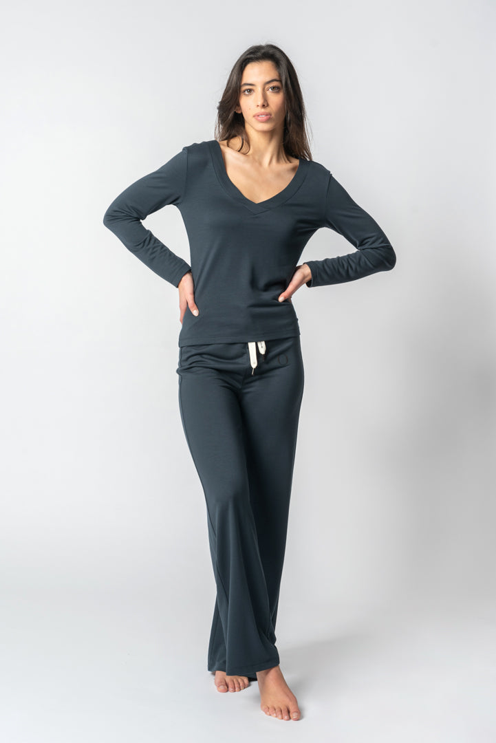 Sweatshirt em TENCEL™ Lyocell Azul com Decote em V - Lenora