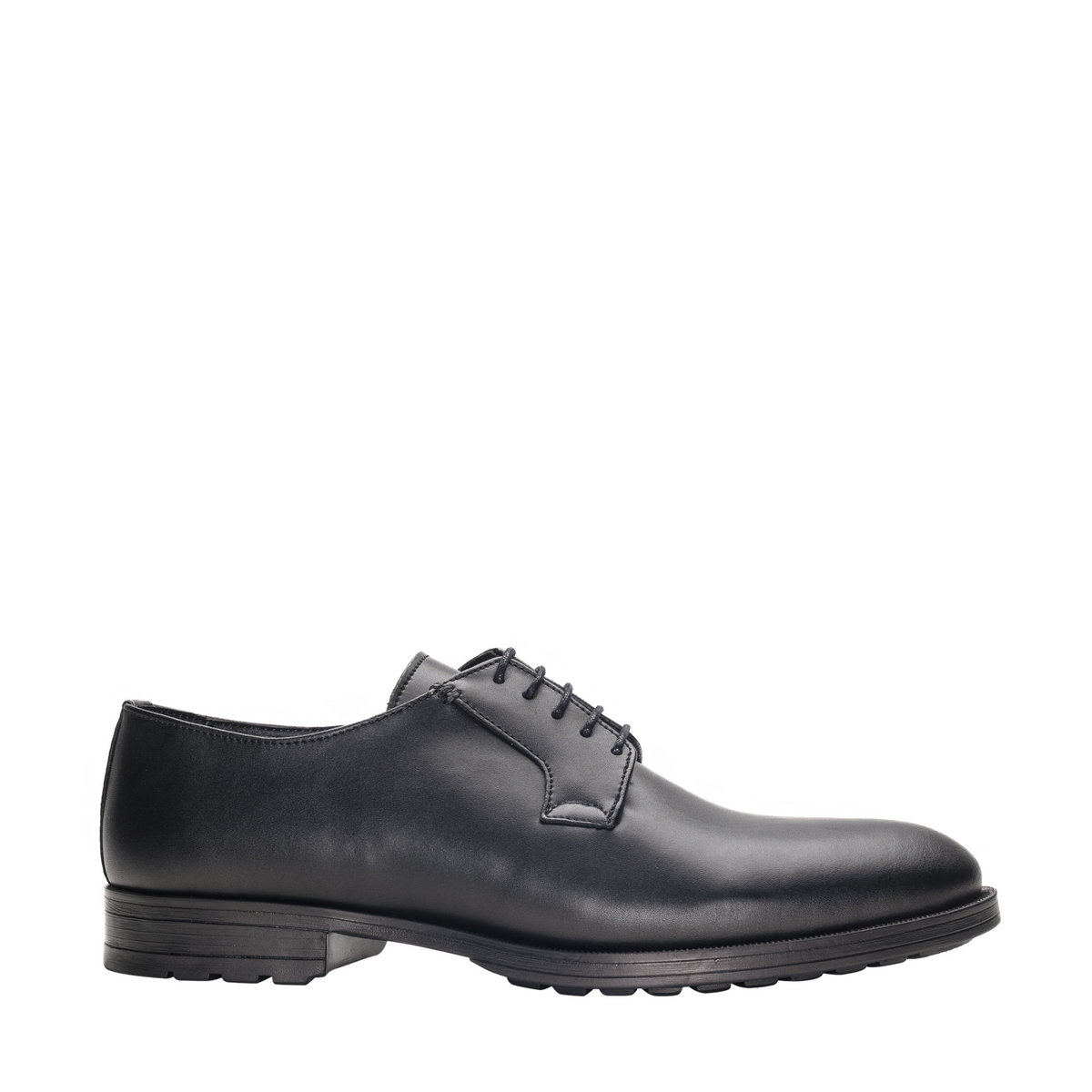 Mikel Black vegan derby shoes – three-quarter view | NAE