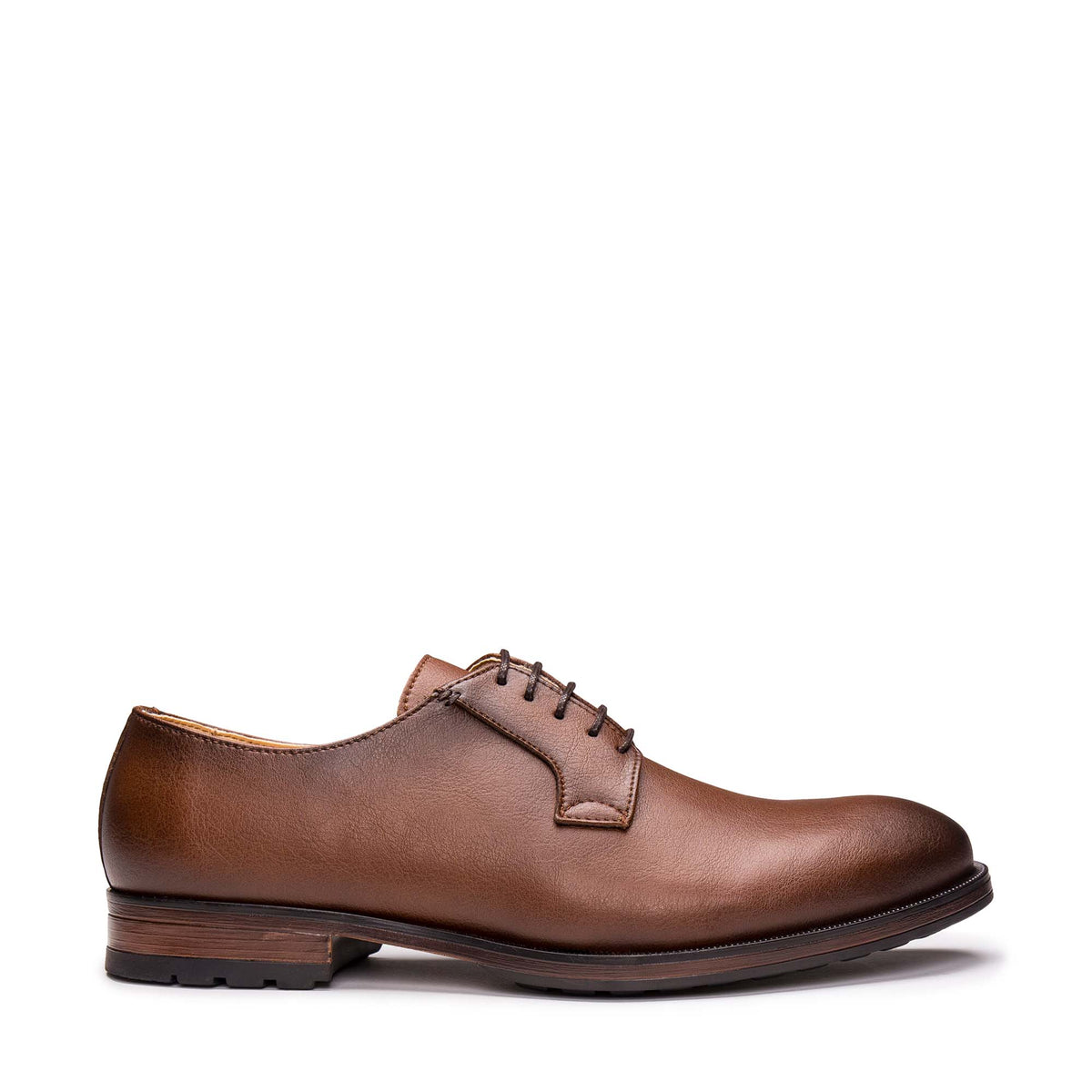 Mikel Brown vegan derby shoes – three-quarter view | NAE