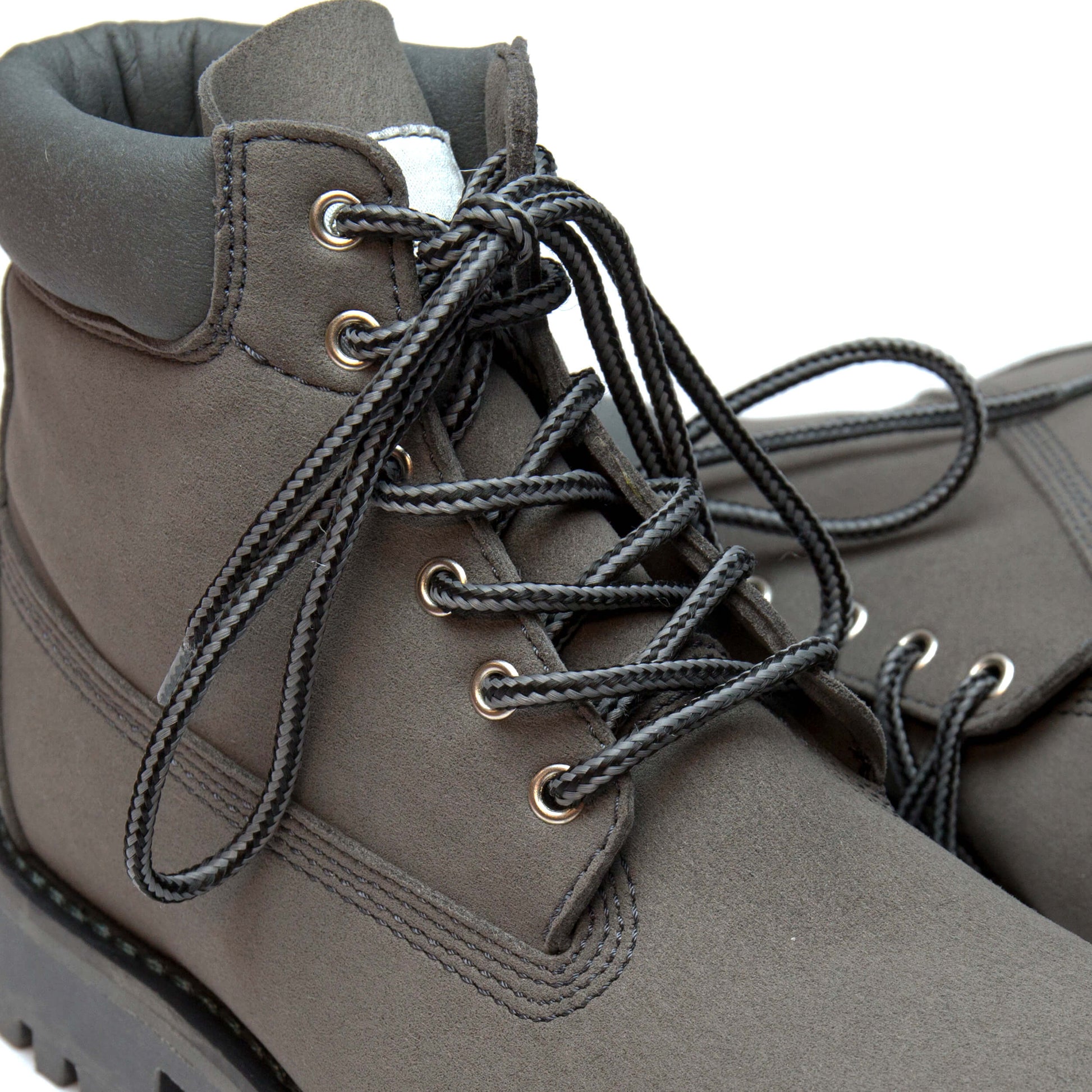 Second hand sustainable and vegan hiking ankle boots | NAE Footwear