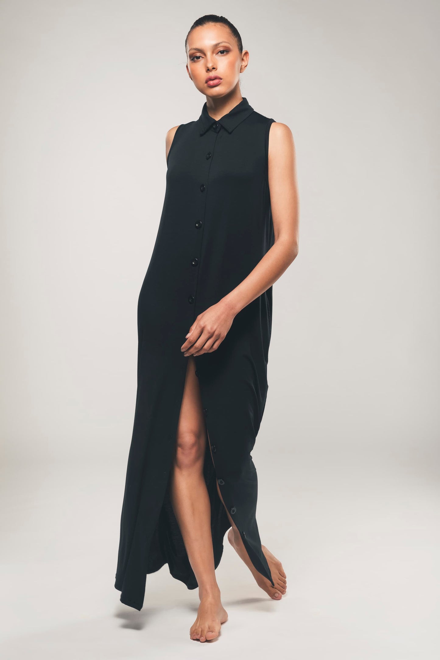 Maxi-Hemdkleid ohne Ärmel in Schwarz - Evelyn