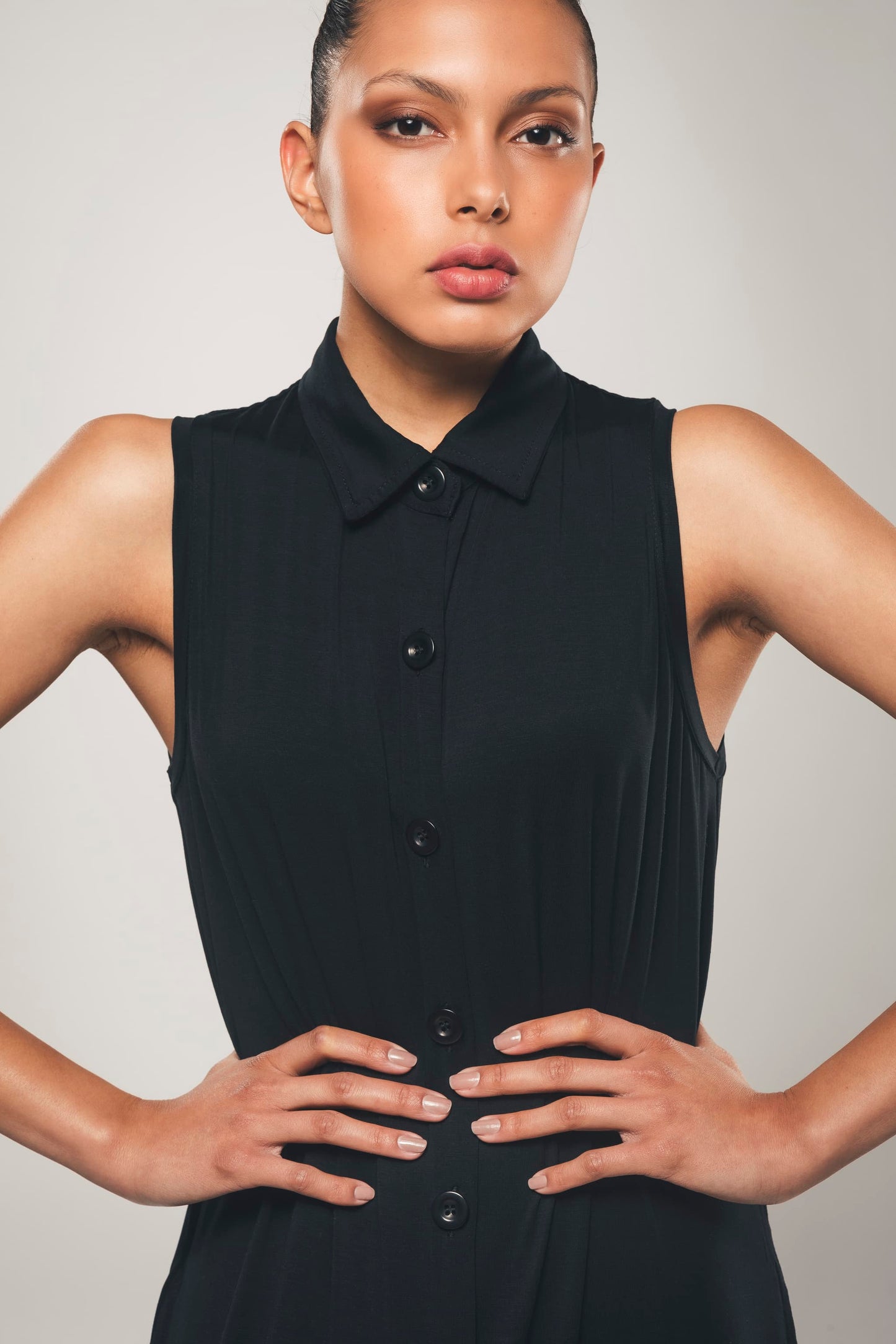 Maxi-Hemdkleid ohne Ärmel in Schwarz - Evelyn